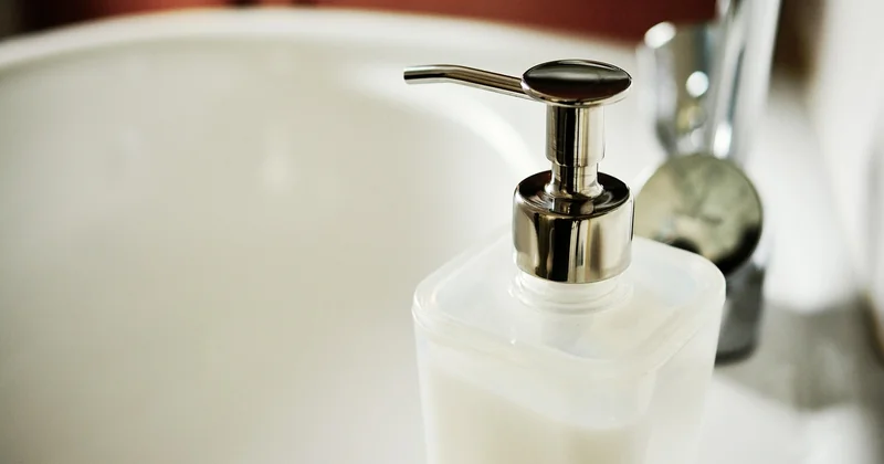 Spot salle de bain IP65 Leroy Merlin : ce que j'ai testé et ce que j'en pense