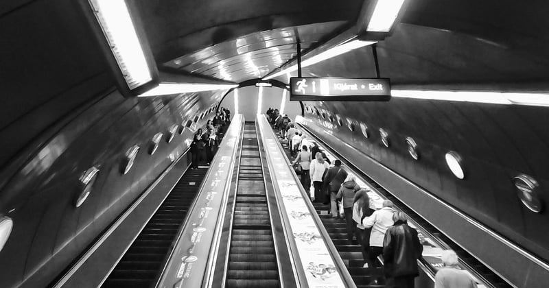 Stannah monte-escalier : prix, avis et guide pour bien choisir