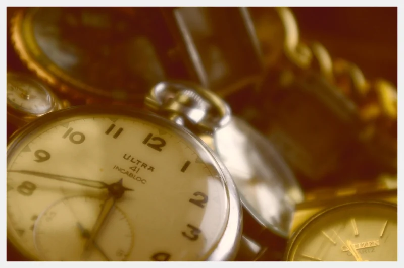Les grands classiques : reconnaître une vraie horloge année 50